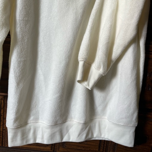 Double Zero Off-White Crewneck Sweater - Picture 7 of 7